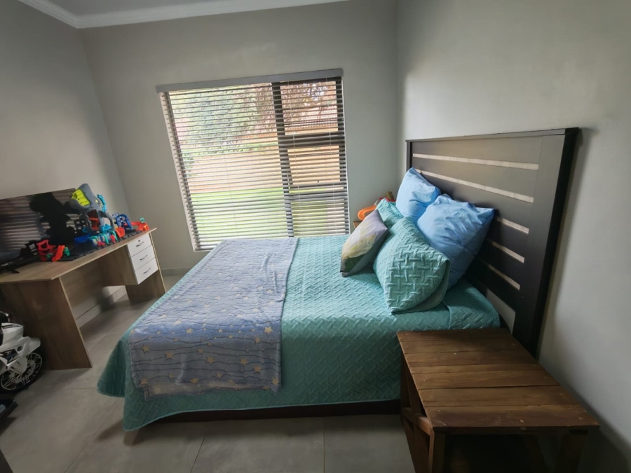 To Let 3 Bedroom Property for Rent in Flamwood North West